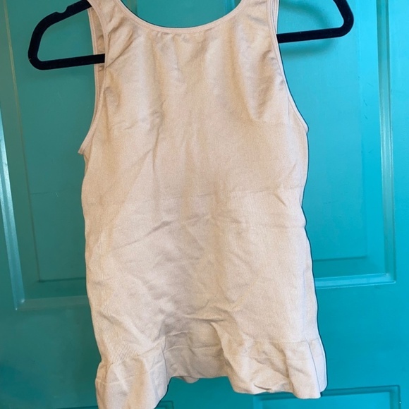 Camishaper size 1x shape wear - Picture 6 of 6